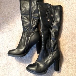 Really cute lined winter boots with heels sz 7.5-8